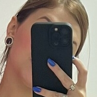 julicaroline Naken
