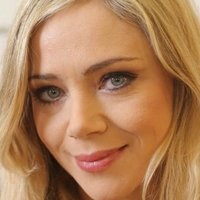 Katarina Čas Naken
