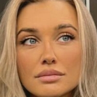 Kate Trajkovska Naken