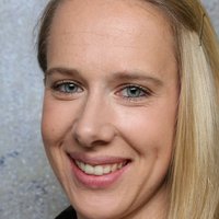 Kathrin Strauss Naken