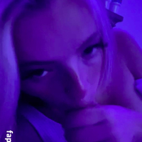 Katie Pardon Naken