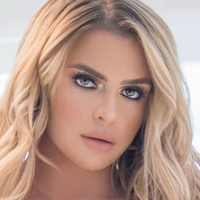 Katie Valentine Naken