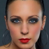 Katt Scarlett Naken
