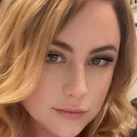 Kayleigh Isabella Naken