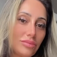 Kelly Holliver Naken