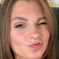 Kjanecaronn Naken