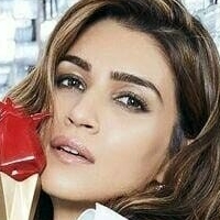 Kriti Sanon Naken
