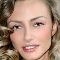 Larissa Drekonja Naken