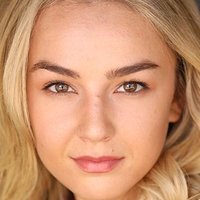 Lexi Ainsworth Naken