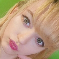 Lilith Lovett Naken