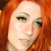 Lindsay Elyse Naken