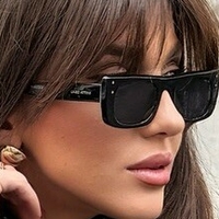 Loredana Brati Naken