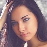 Lucy Becker Naken