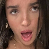 Lucylitt Naken