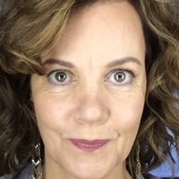 Margaret Colin Naken