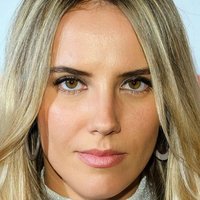 Maria Volk Naken