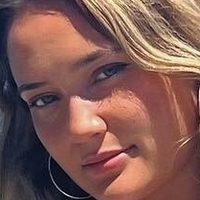 Mia Gibbs Naken