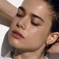 Michelle Ellyse Naken