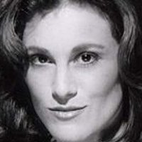 Michelle Zeitlin Naken