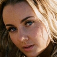 Mikalah Burgess Naken
