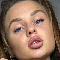 mini_nika Naken