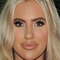 Mollie Salmon Naken