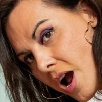 monavela Naken