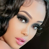 ms_fernandes25 Naken