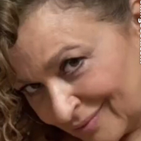 Nadia Sawalha Naken