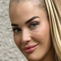 Natali Oullet Naken
