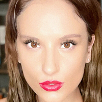 Natashakirsten Naken