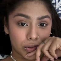 Nextdoor_Queen Naken