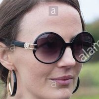 Orla O'Rourke Naken