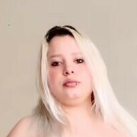 Pamela Wale Naken
