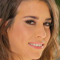 rhearad Naken