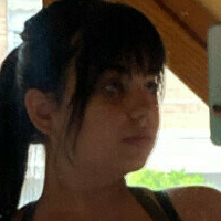 riannast Naken