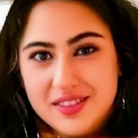 Sara Khan Naken