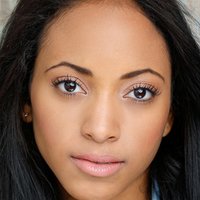 Selina Kaye Naken