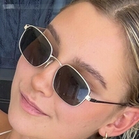 Shannon Neaves Naken