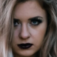 Shelby Dueitt Naken