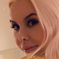 simoniliciousxxx Naken