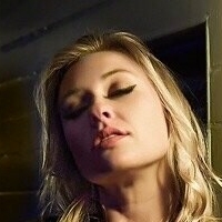 smokingprincessof Naken