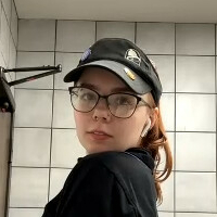 snackthatsmilesback Naken