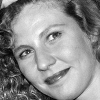 Solveig Dommartin Naken