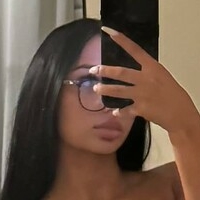 Sydney Razhegi Naken