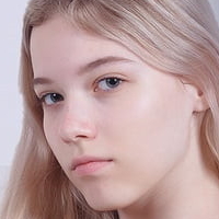 Tori Russ Naken
