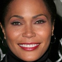 Tracey Ross Naken