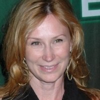 Tracy  E. Warbin Naken