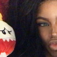 user1937926397 Naken