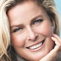 Vendela Kirsebom Naken